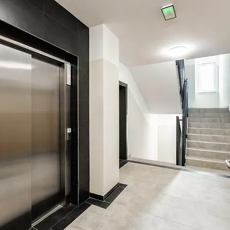 Apartament Plac Litewski Premium No. 12 *